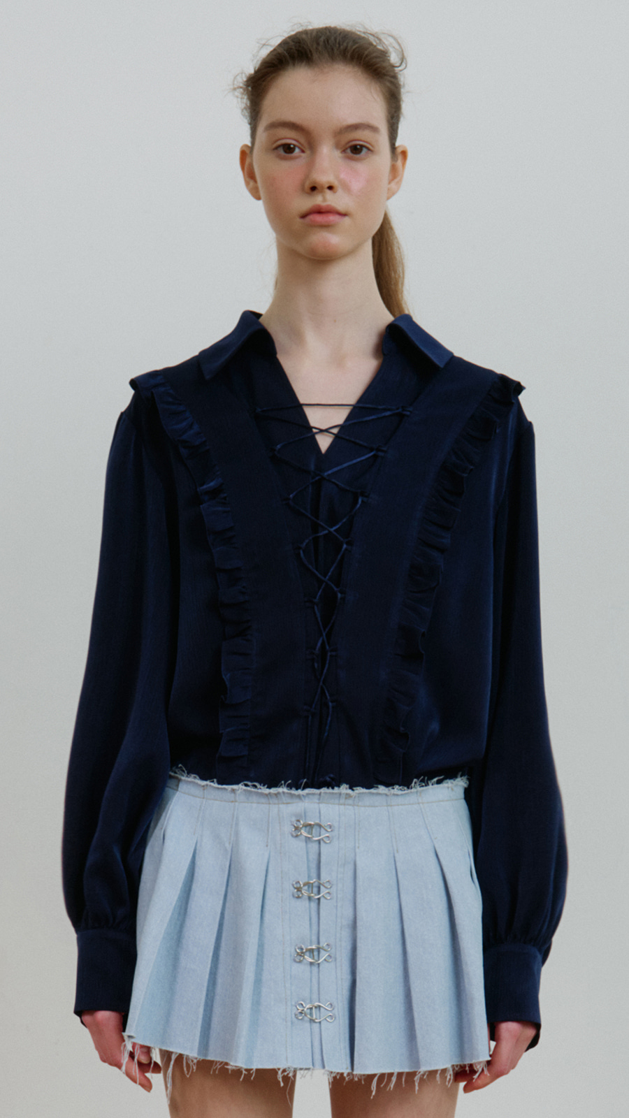 LACE UP FRILL BLOUSE_NAVY